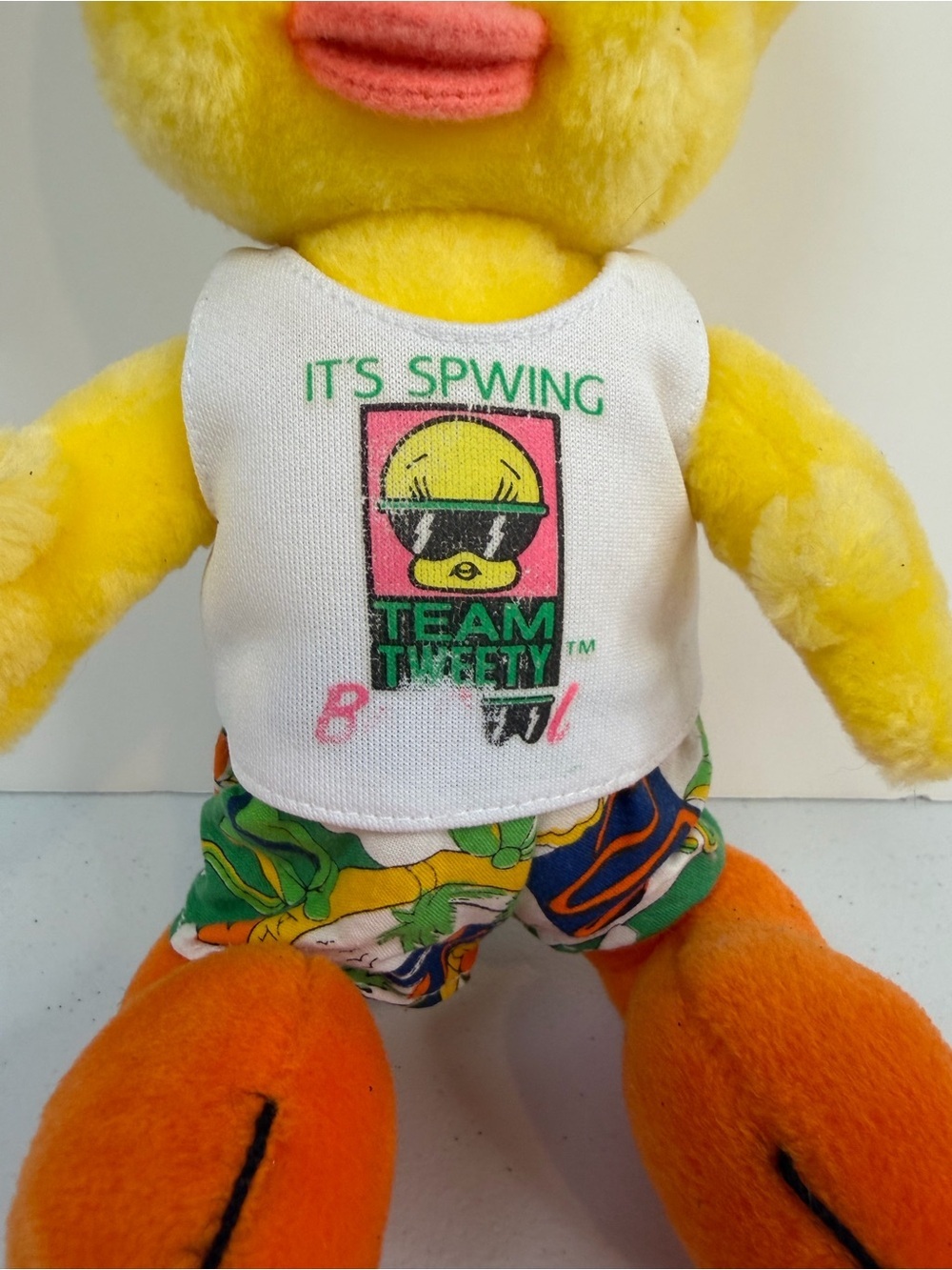 Vintage 90s Tweety Bird Plush Toy Looney Tunes Spring Break Beach Stuffed Animal - Picture 3 of 7